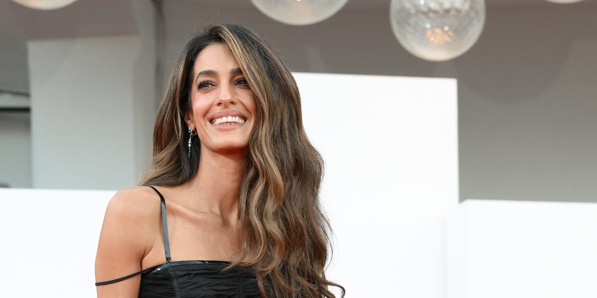 Amal Clooney Debuts a Flattering New “Cedarwood Brunette” Hair Color for Fall: How to Recreate It