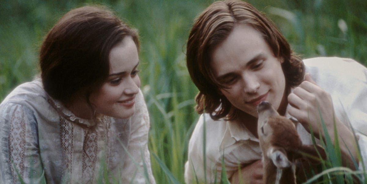 The 32 Best Cozy Movies for a Feel-Good Watch