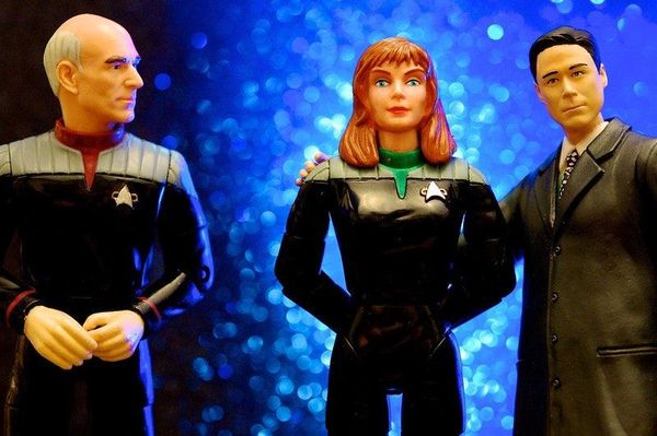 The Gist: Fifty 1 Hour Party People