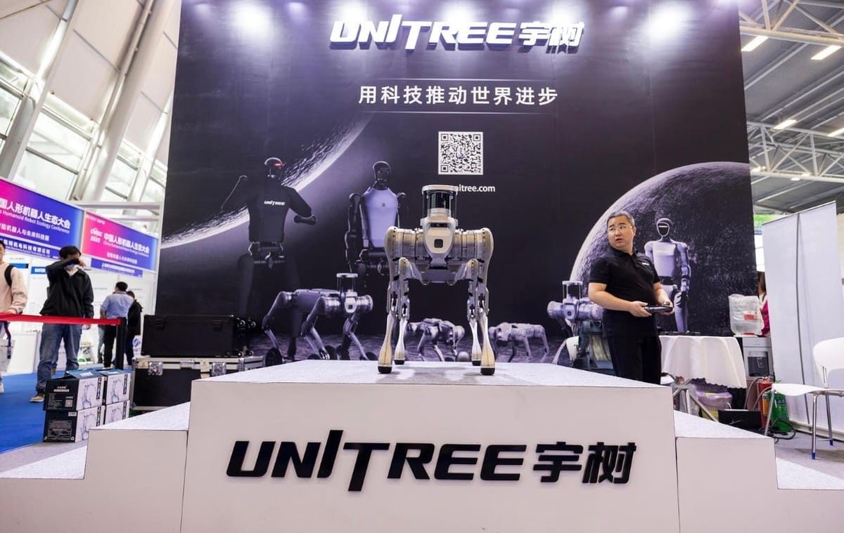 FEAR of Robot IPO Bubble looms Unitree drops -37% since IPO