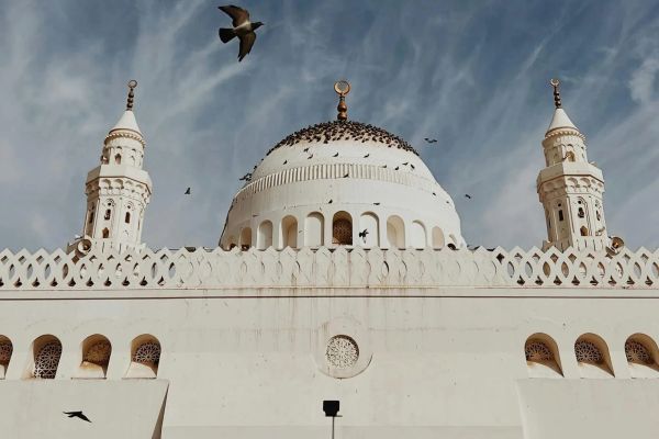 Qiblatain Mosque: A Complete Visitor’s Guide