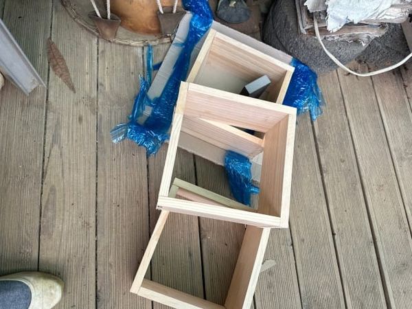 목재재단 서비스로 완성된 양봉장 벌집! 고객님의 성공 스토리