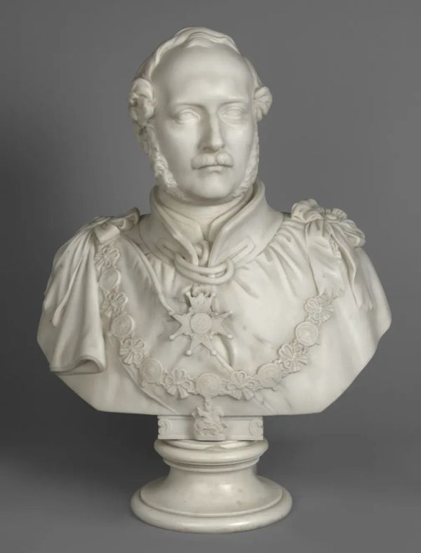 A Daughter's Love Revealed: Princess Victoria's Secret Tribute to Prince Albert Hidden in Plain Sight