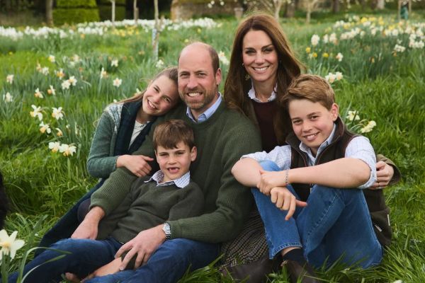 William and Catherine Release 2025 Christmas Card Featuring All Three Children