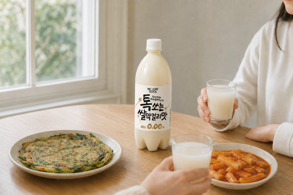 톡쏘는쌀막걸리맛제로 쌀 향과 탄산을 즐기는 무알코올 음료