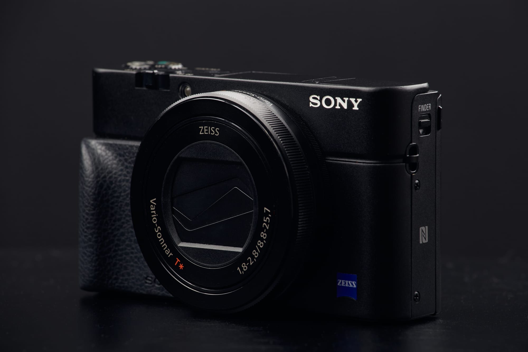 ★かず★Cyber-shot RX100 III DSC-RX100M3 Sony Cyber-shot RX100 Mark III review: Sony RX100 III: A better