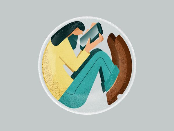 A Digital Minimalist's Guide To Dumbing Down The iPhone