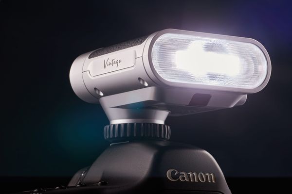 A Review Of The Viltrox Vintage Z1 Pro On-Camera Flash