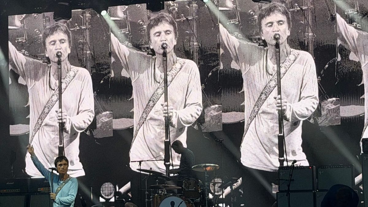 review-johnny-marr-s-electrifying-homecoming-show-at-the-castlefield