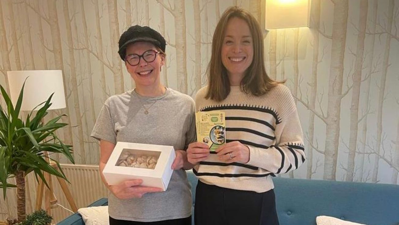 Altrincham businesses team up to offer a warm space - and freshly baked biscuits - for the community