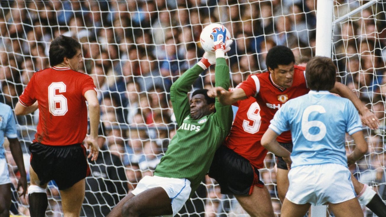Former Man City goalkeeper who suffered racial abuse to hold book signing in Altrincham