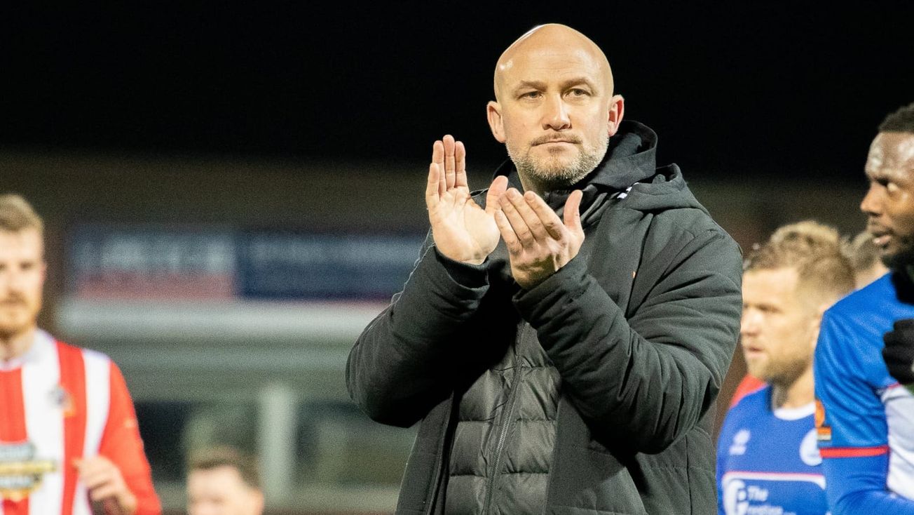 Parkinson pulls no punches as Robins look to get play-off push back on track