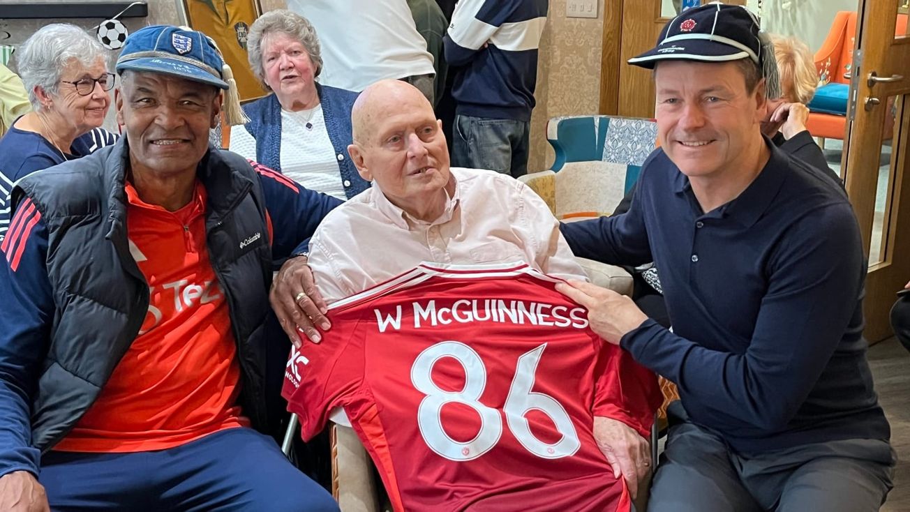 Former Manchester United manager takes trip down memory lane with care home's special party