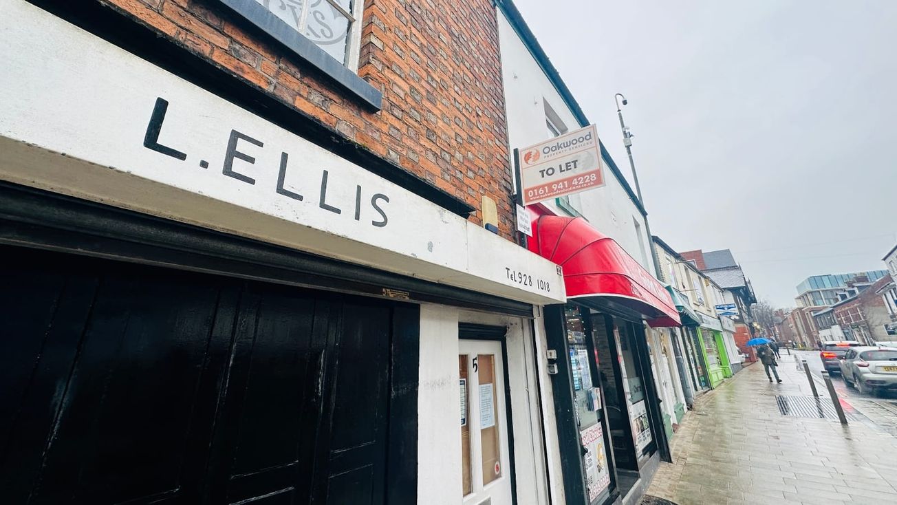 Farewell 'Miss Ellis': Longest-running Altrincham shop closes its doors after 80 years