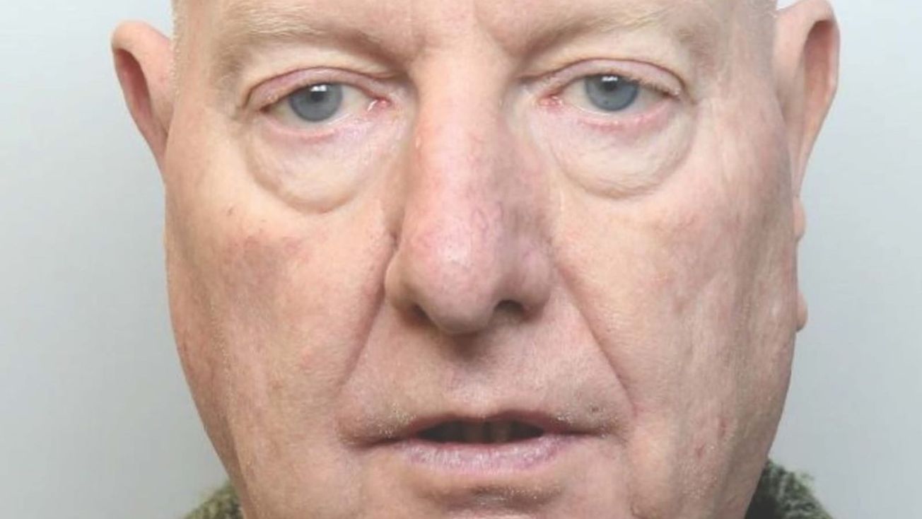 Bowdon man jailed and branded a "monster" after suffocating former partner in London hotel room