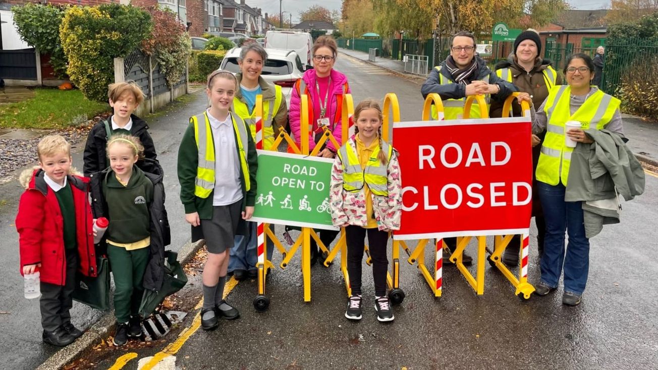 Timperley school becomes first in Altrincham to introduce traffic-free School Street