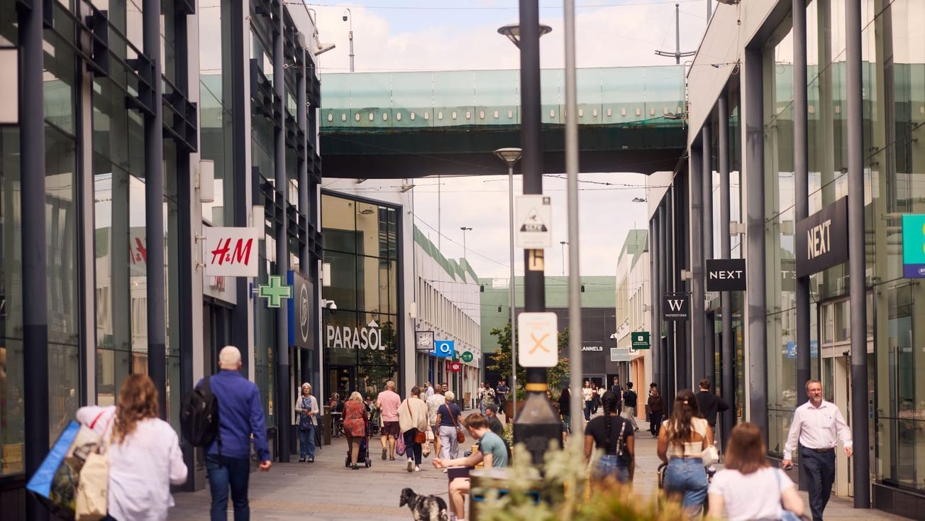Big-name brands drive 14% increase in Stamford Quarter footfall