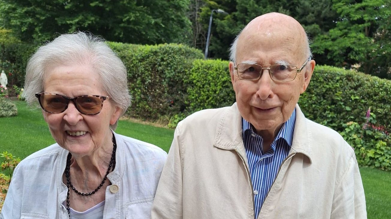 Altrincham couple among long-serving Cafod volunteers honoured with papal blessing
