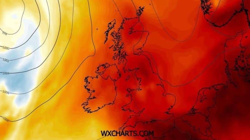Altrincham schools announce early closures as temperatures soar