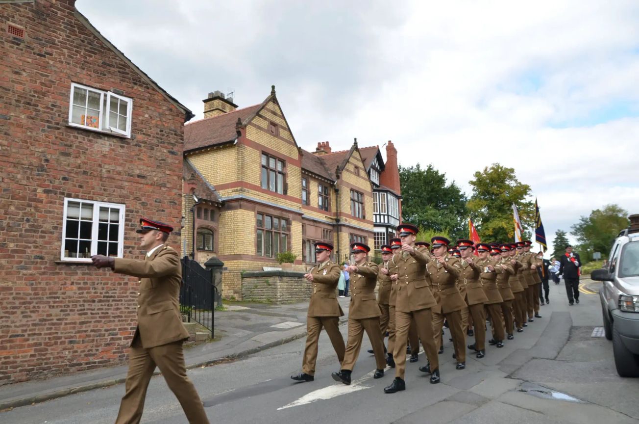 “Don’t let them hear me screaming”: Bowdon man who fought Germans after losing legs honoured by home town parade