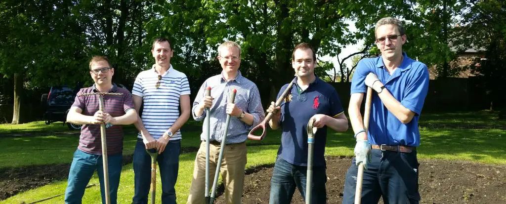 Green-fingered volunteers help spruce up “tired” Altrincham gardens