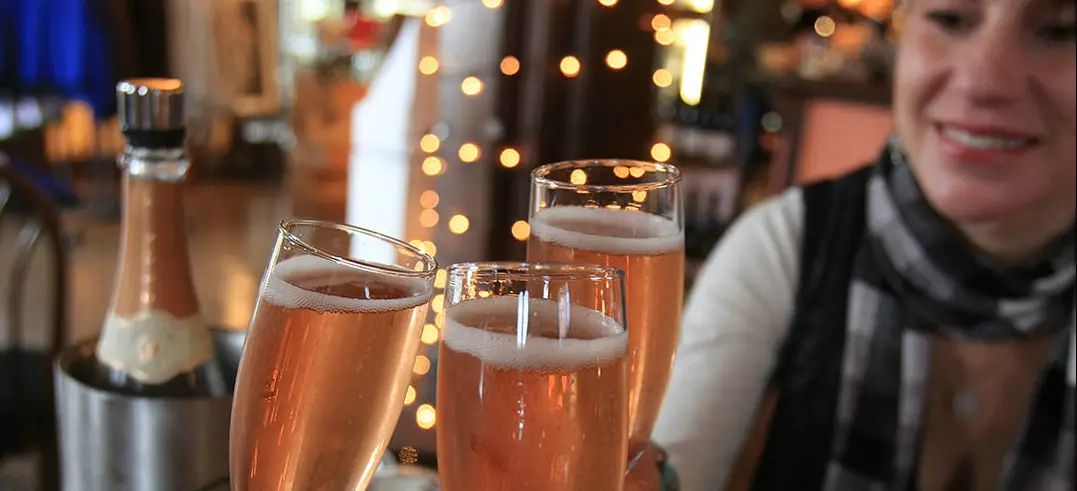 Fizz-tastic! Altrincham to host UK’s first consumer wine fair dedicated to sparkling wine and Champagne