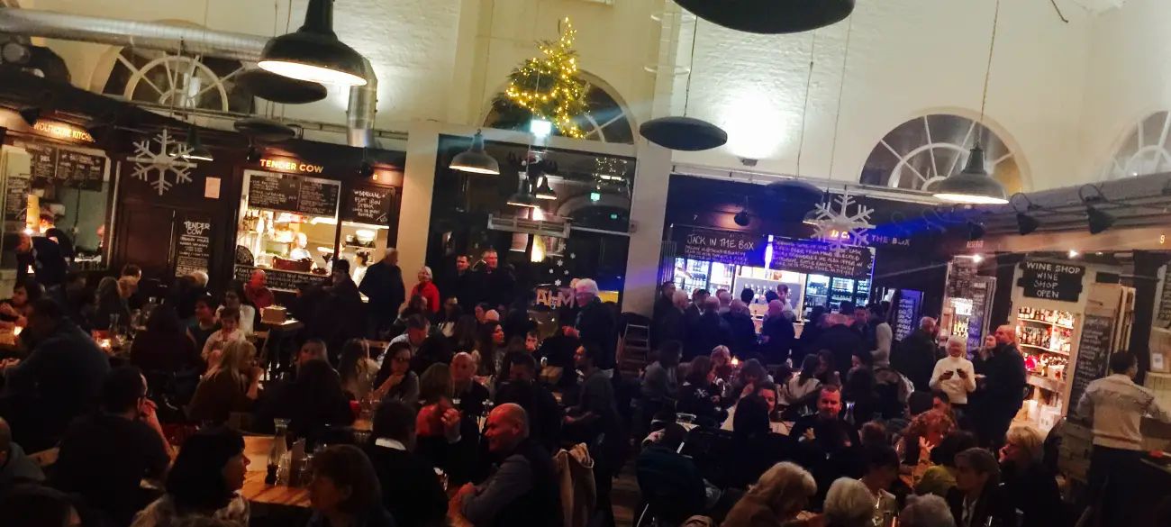 When are Altrincham Market and Market House open over Christmas?