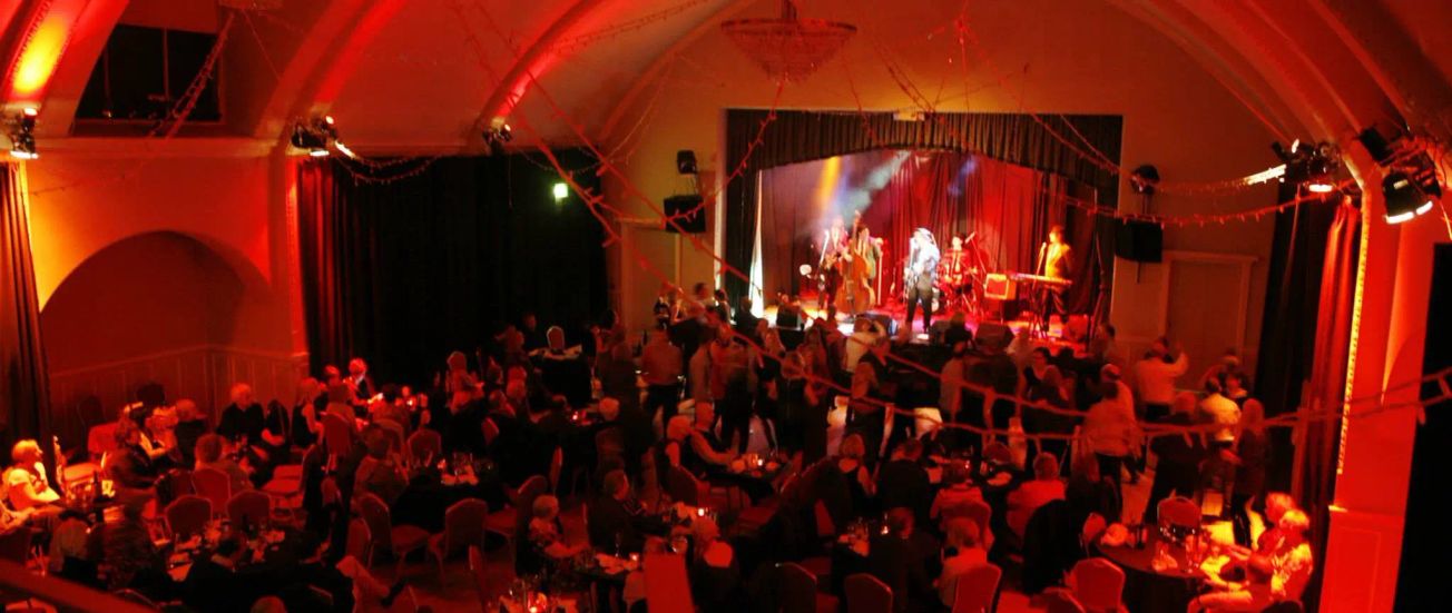 The Cinnamon Club is back with a new season of singing, dancing and live music