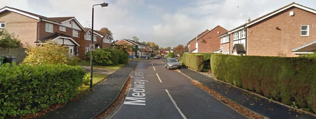 Nine-year-old girl confronts two men during Altrincham burglary
