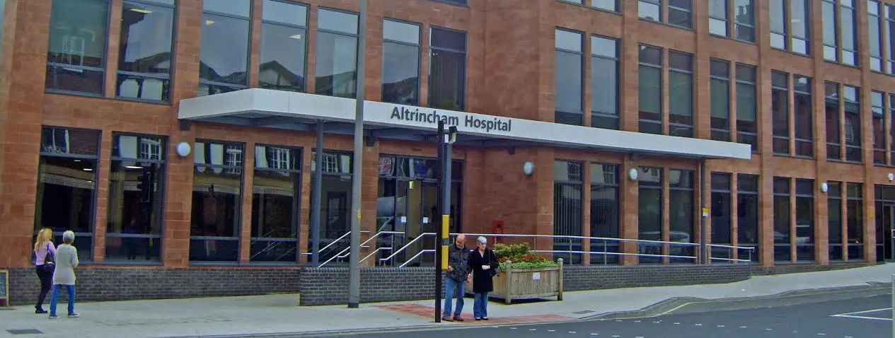 Part of Altrincham Hospital ceiling collapses after “exceptionally heavy rain”