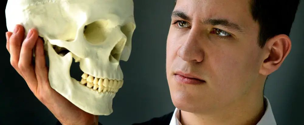 Teenage actor from Bowdon wins coveted place at RADA