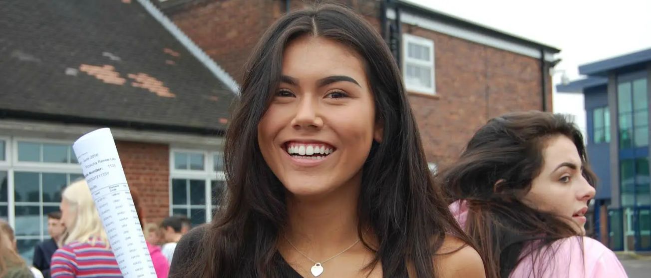 Wellington School celebrates “outstanding results”