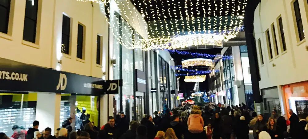 Late night Thursday shopping is back – here are 10 reasons why you should shop local in Altrincham this Christmas