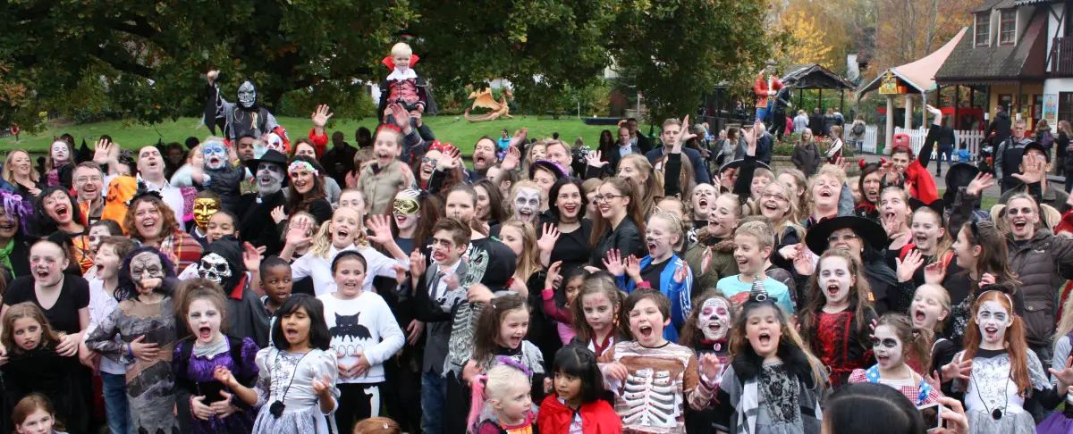 Altrincham students spook theme park visitors with a ghoulish flash mob