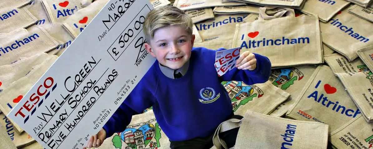 Schoolboy’s Altrincham bag design wins £500 for Hale school