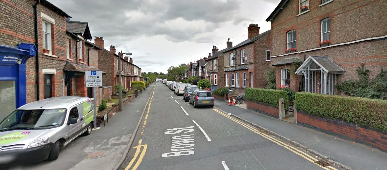 Man, 94, robbed by bogus workman at Hale home