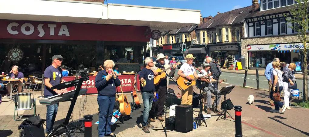 Loose Change Buskers hit £400,000 fundraising milestone
