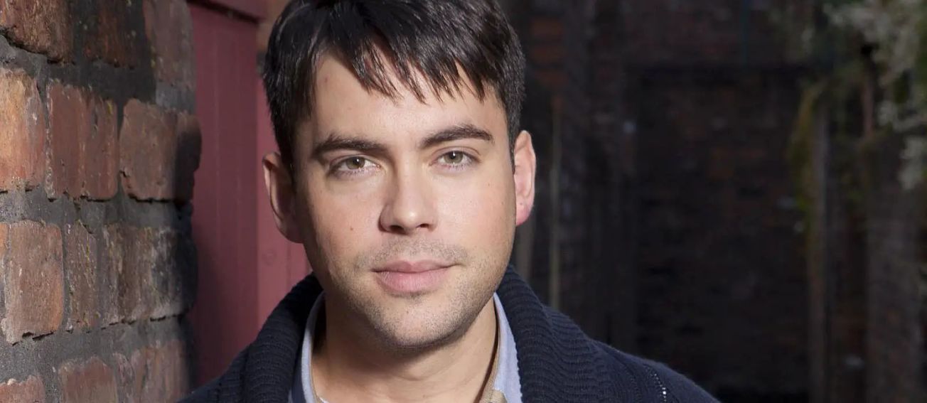 Former Coronation Street actor Bruno Langley admits two counts of sexual assault at Manchester music venue