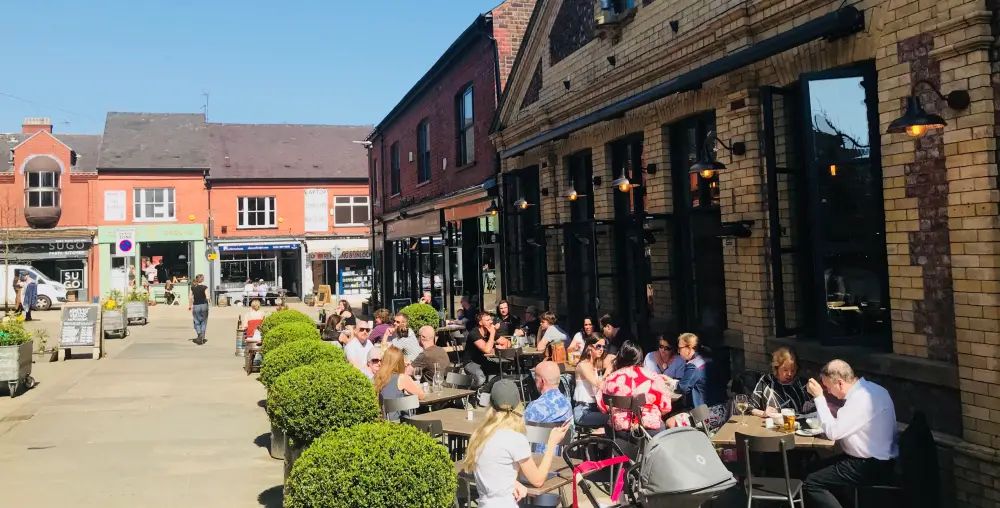 Temperatures set to soar in Altrincham next week with sunny spell to last into July