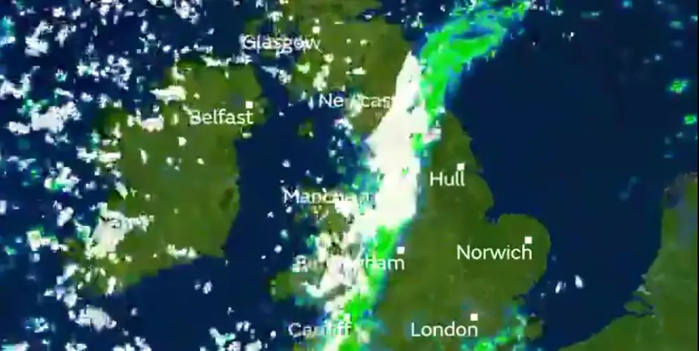 Snow set to return to Altrincham tomorrow and Wednesday