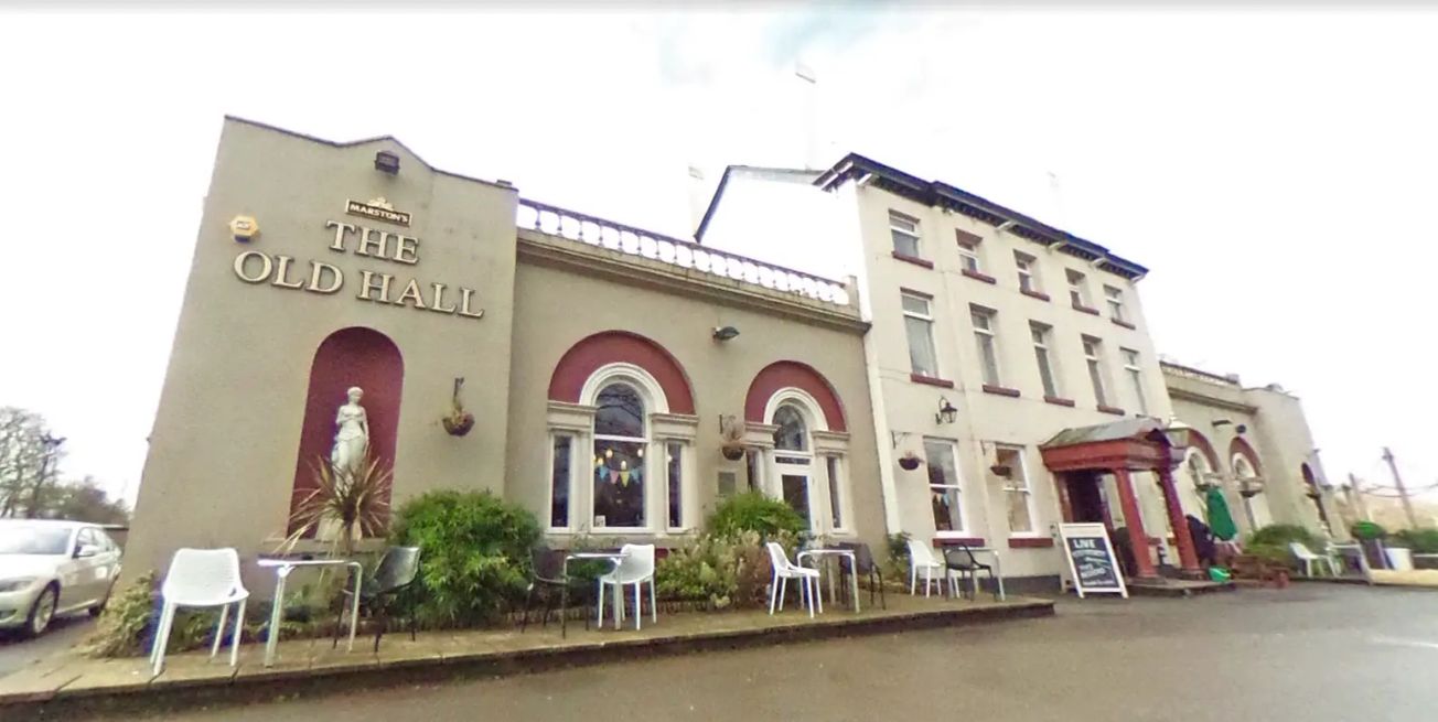 Police hunt men who robbed Timperley pub after theatening staff with meat cleaver and baseball bat