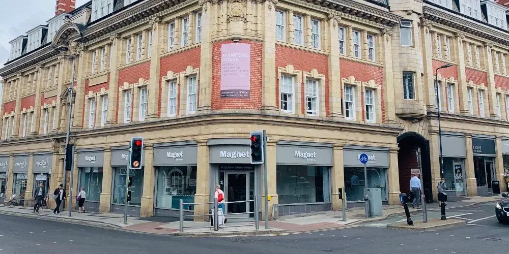 Retailer Magnet Kitchens closes Altrincham store