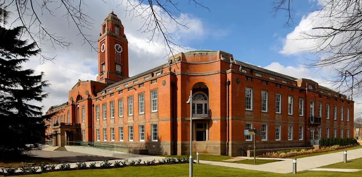 Council to step up police patrols against people who are “flouting” social distancing rules