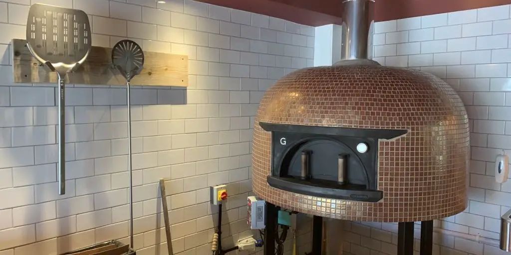 A wood-fired pizza restaurant is opening in Hale village