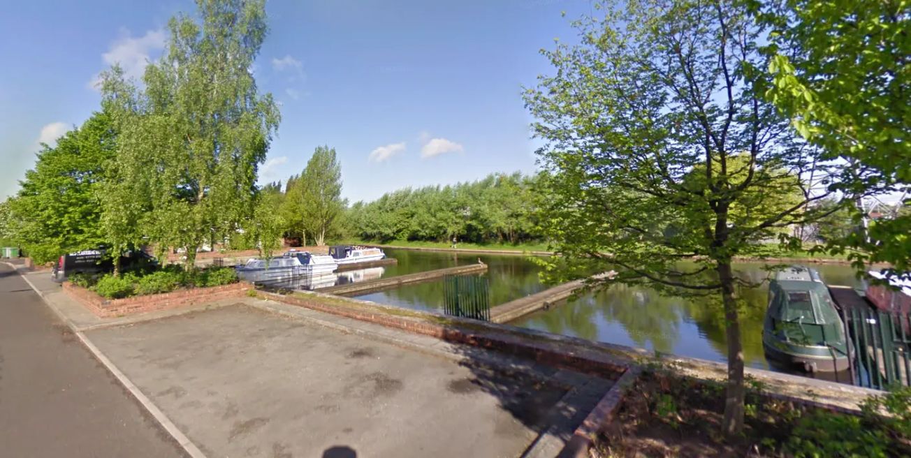 Man’s body found in Bridgewater Canal in Altrincham