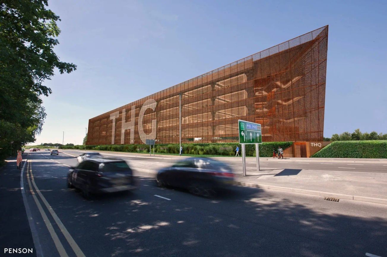 A fast-growing Manchester e-commerce business is hiring 500 permanent staff by Christmas