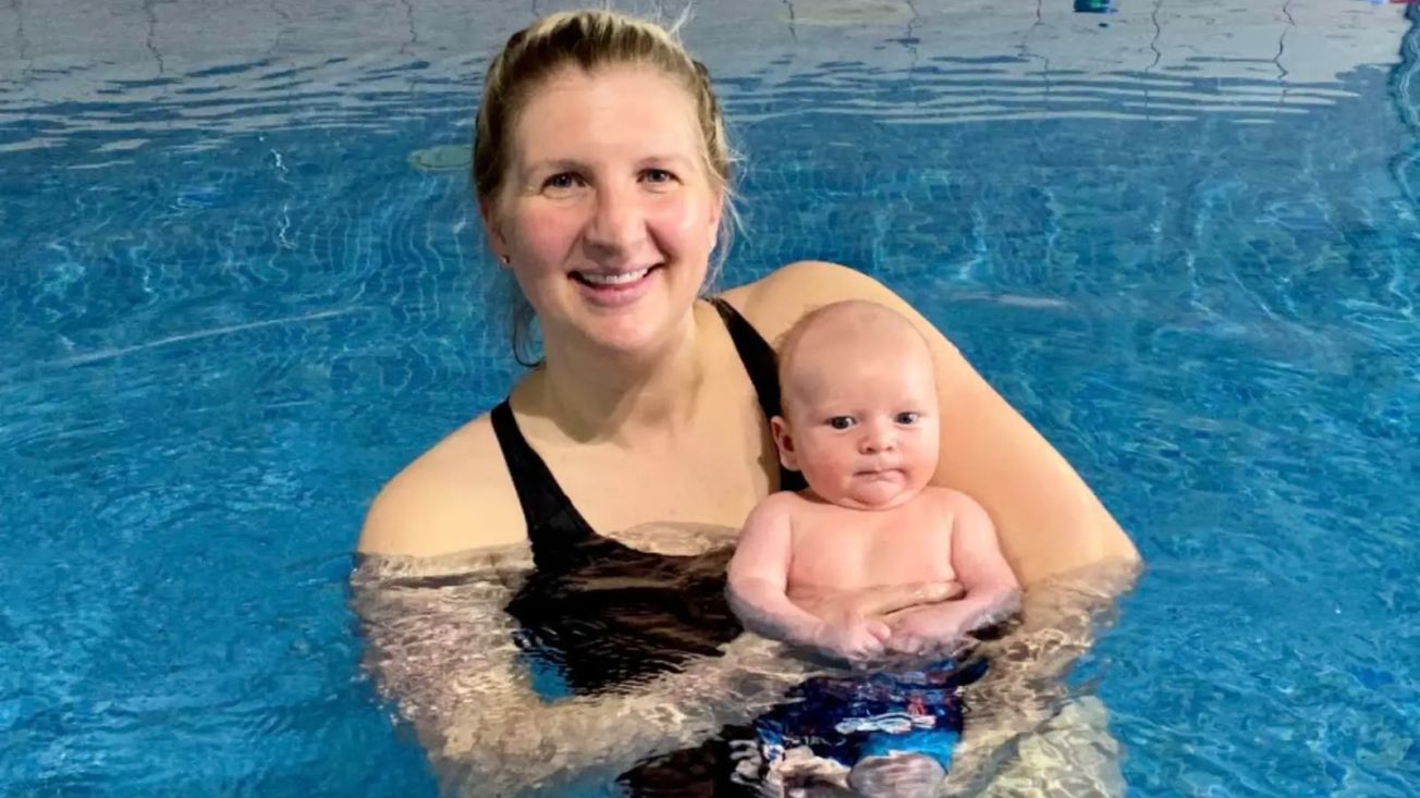 Olympic champion Becky Adlington launches BabyStars swim programme in Altrincham