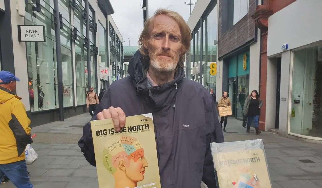 Well-known Big Issue seller Dave Kennedy dies after contracting coronavirus