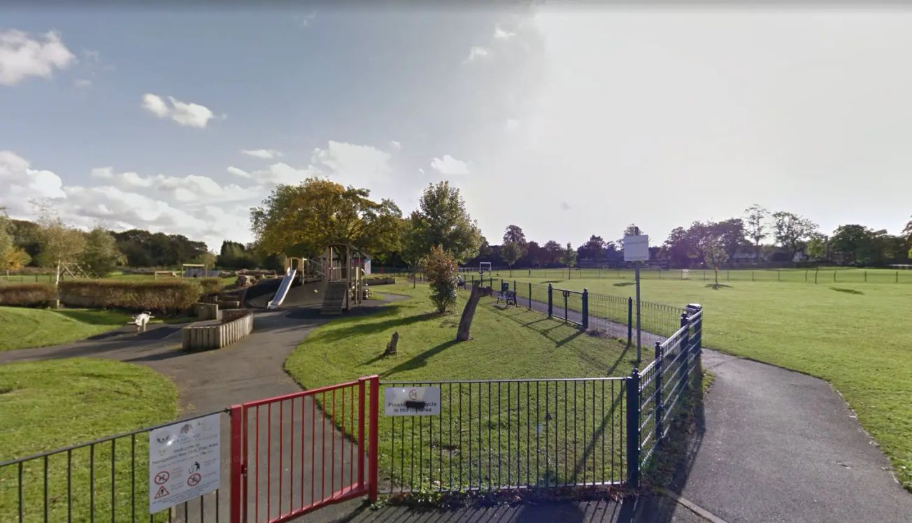 Girl, 17, suffers “substantial” face injury after being bitten by dog in Altrincham park