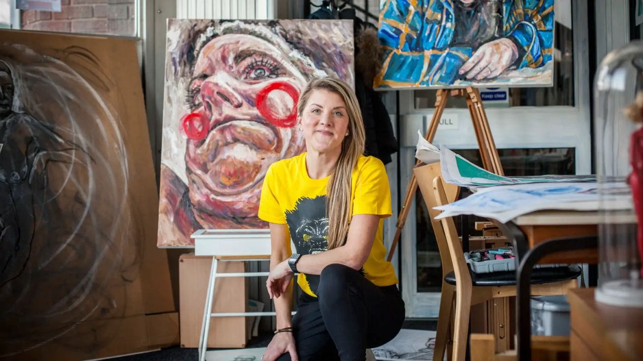 Local artist’s exhibition showcases hundreds of people who support Altrincham charity Inch Arts